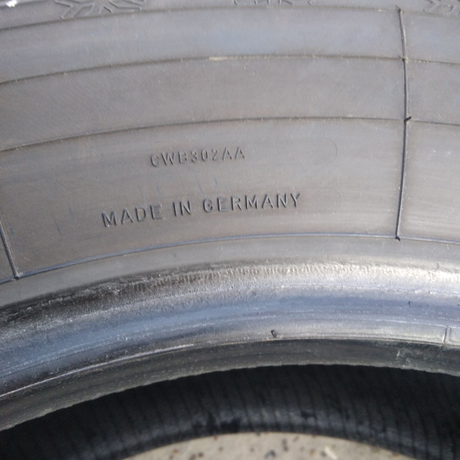 Шини 215/70 R16 Dunlop