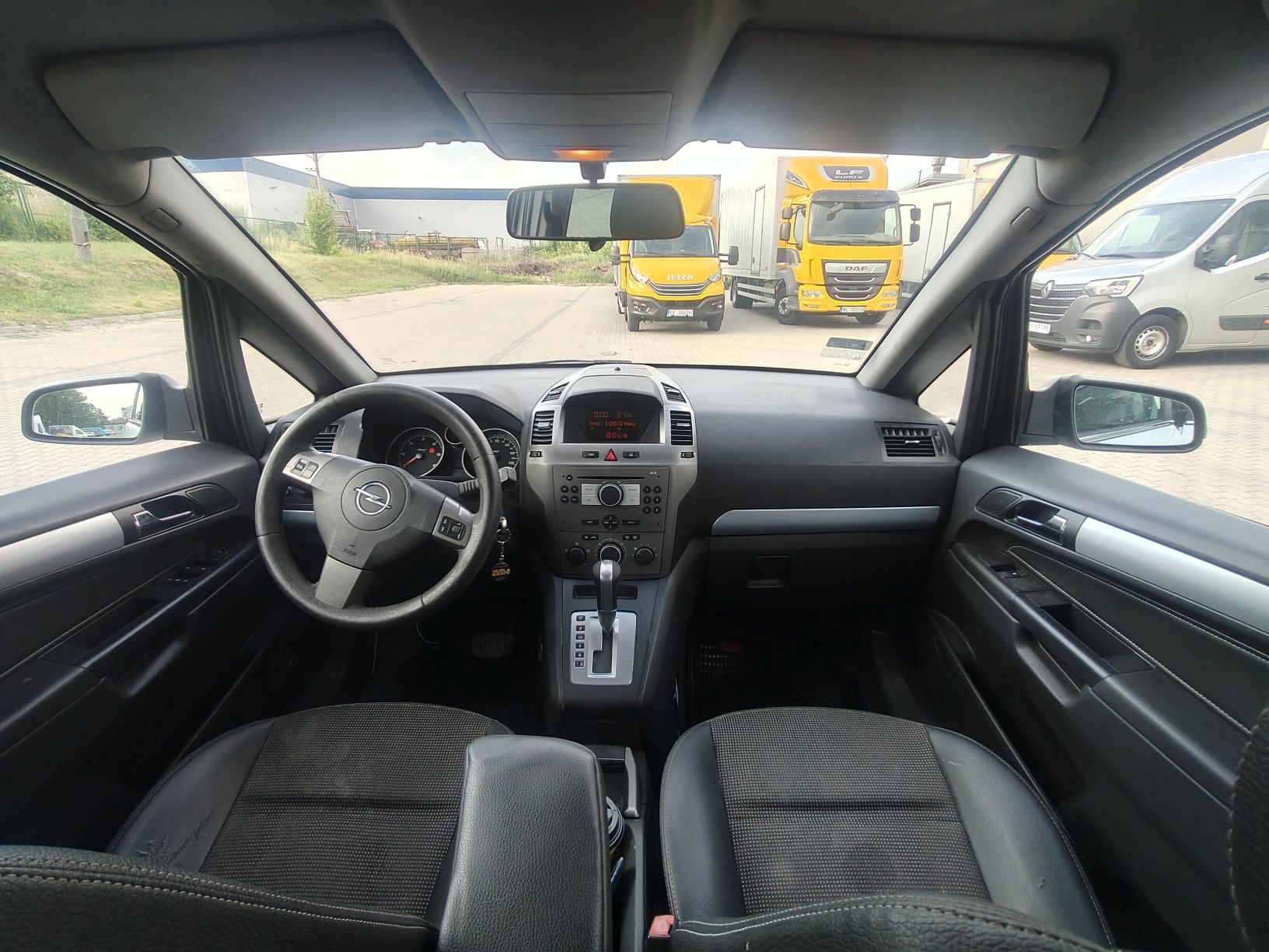 Opel Zafira 1.9cdti 7 osob