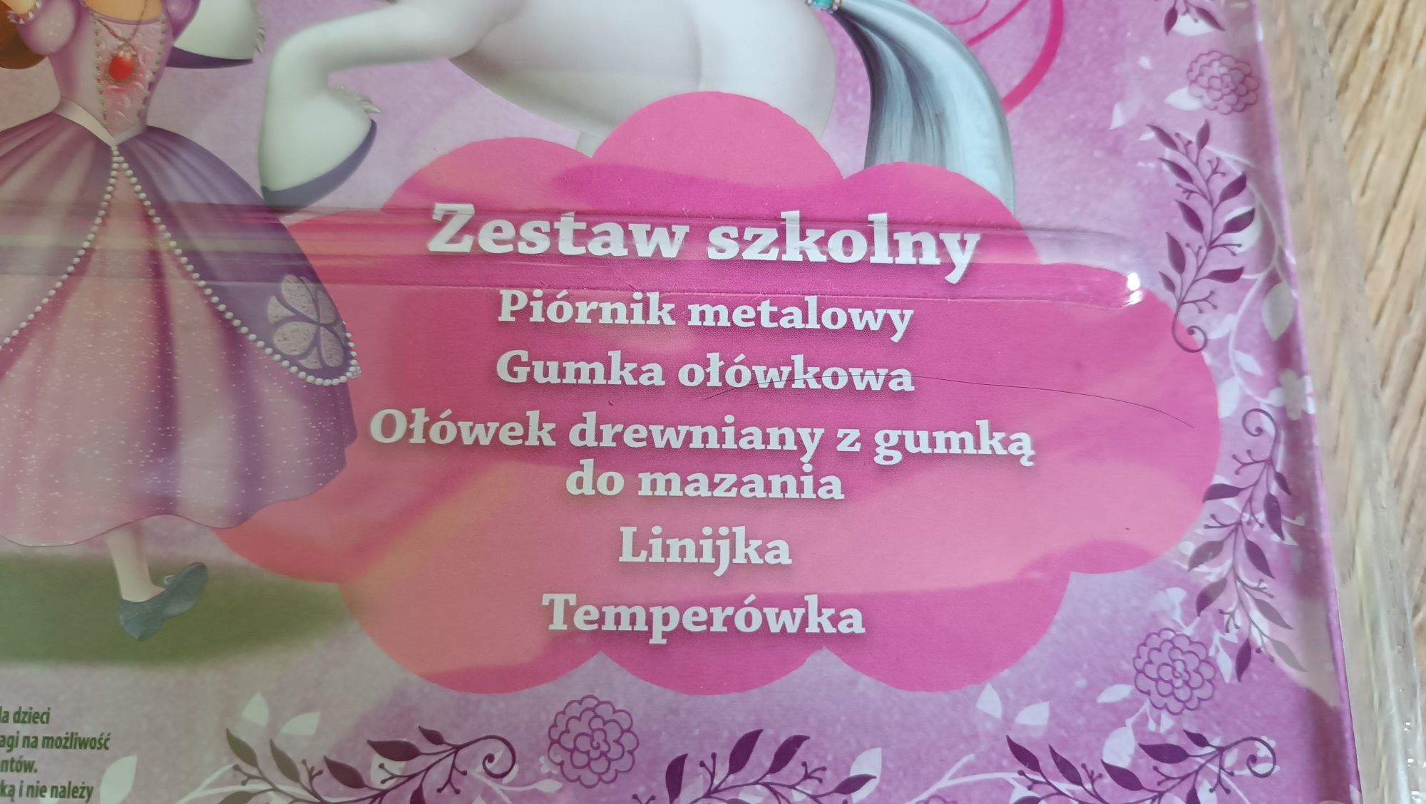 Zestaw szkolny,piórnik metalowy,ołówek,gumka,linijka,Księżniczka Zosia