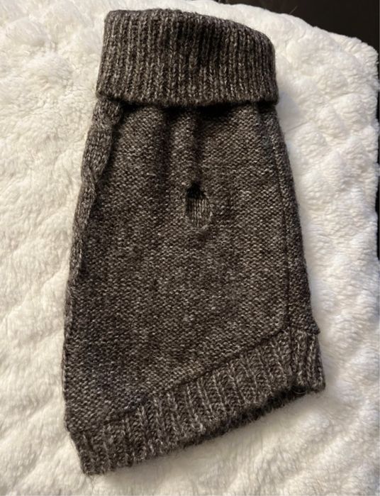 Nowy sweterek dla pieska rozmiar S