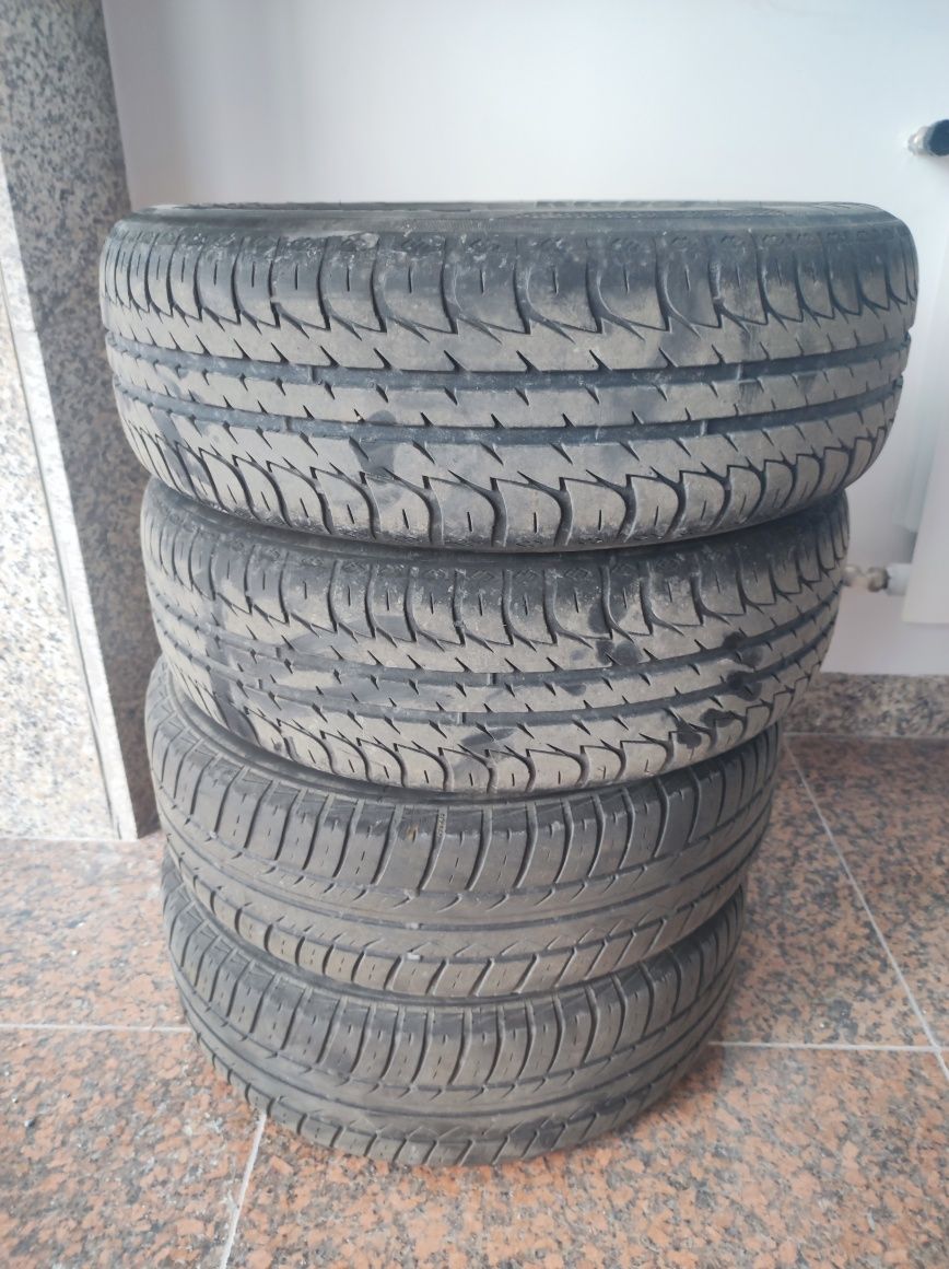 Felgi stalowe 14" wraz z oponami; nissan micra