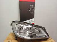 Mercedes Benz C W204/C204 / od 2011  Lampa/Reflektor Prawy/ 2H7