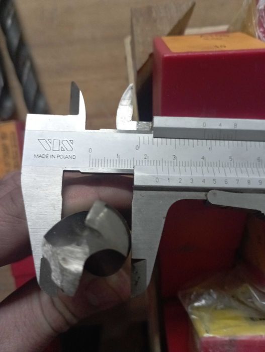 Brocas cónicas Dormer