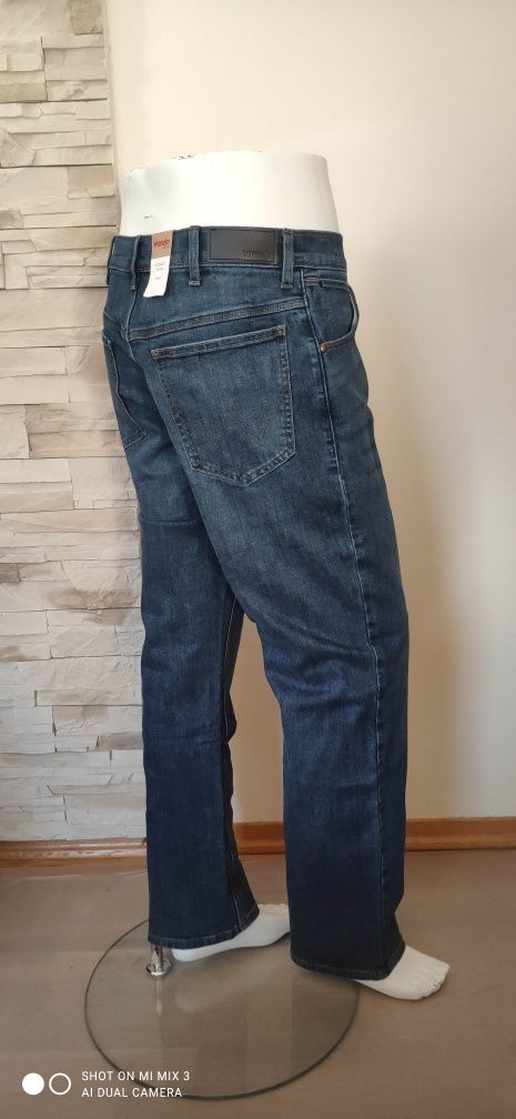 Wrangler Straight Authentic Blue męskie jeansy rozm 36/32 jak 36/34