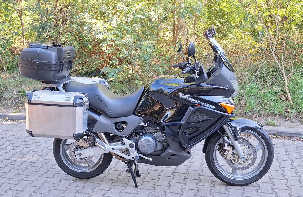 Honda XL 1000 Varadero SD02 SUPER STAN I WYPOSARZENIE!!!