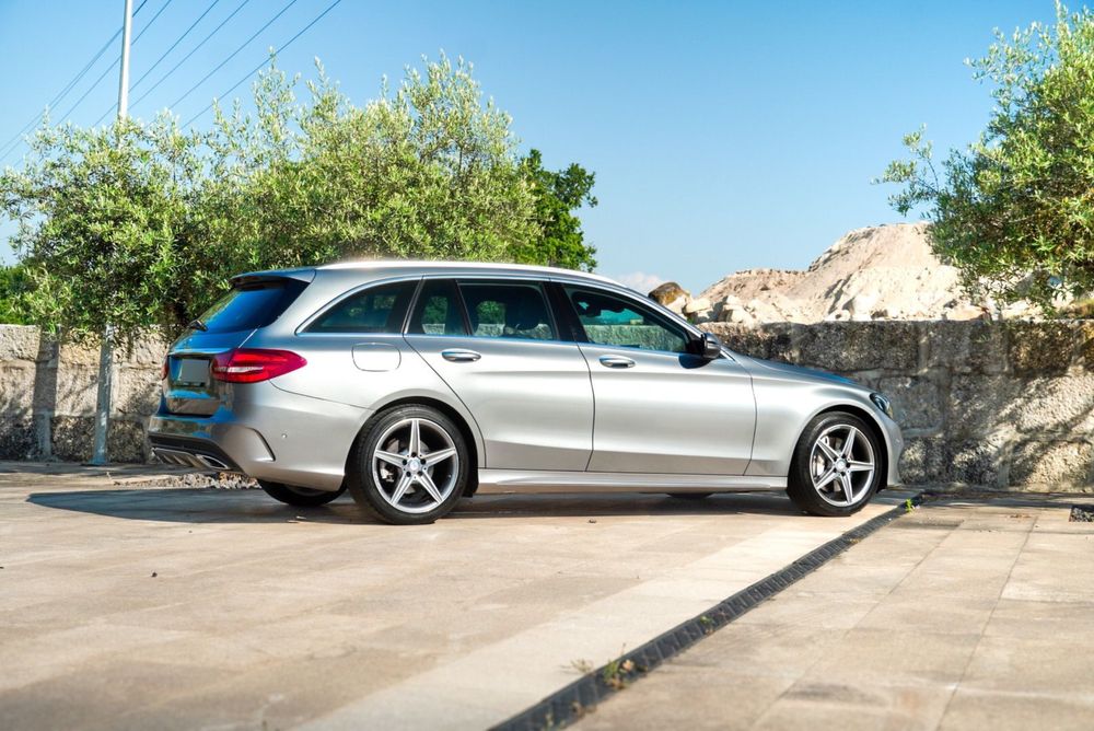 Vendo Mercedes Benz 300 h AMG