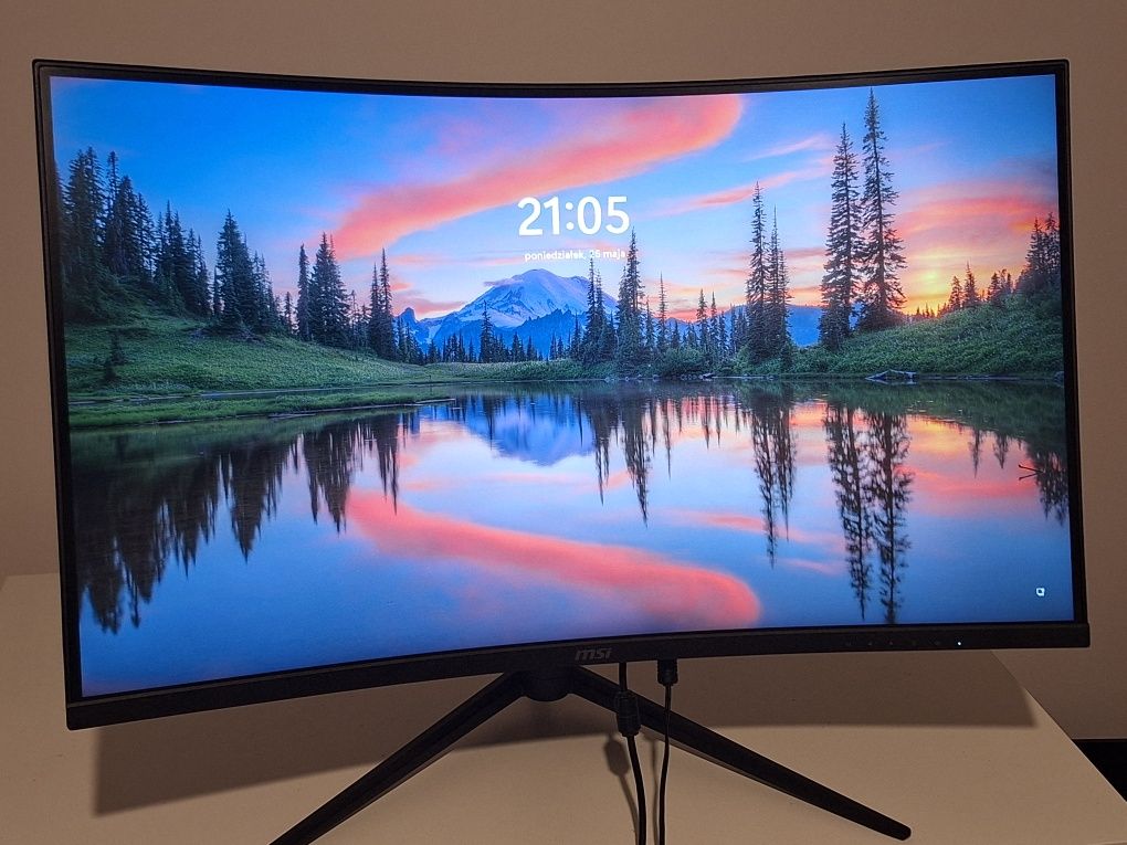 Monitor MSI G321CQP LED
