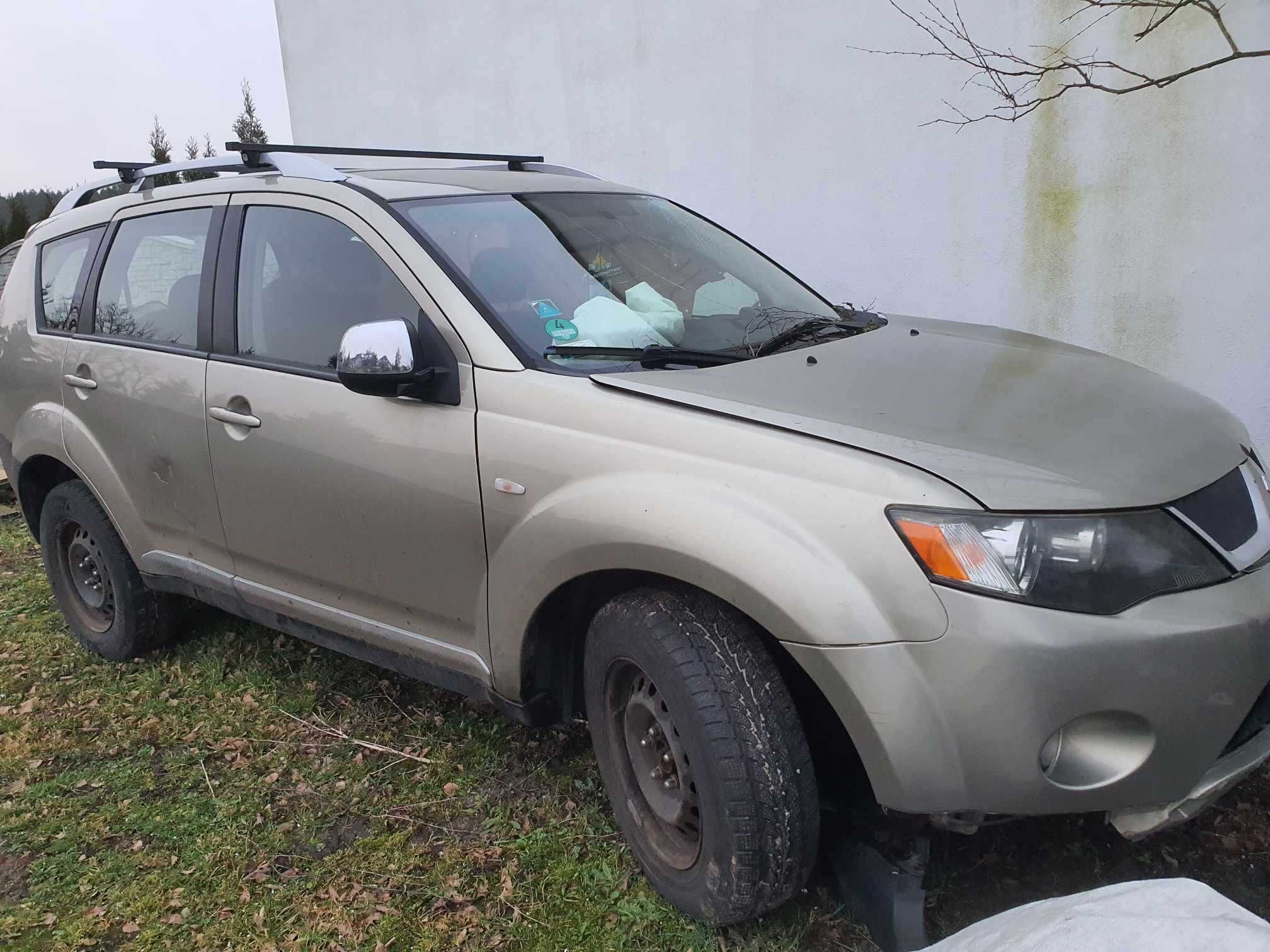 Uszkodzony mitsubishi outlander 2007r 2.0d