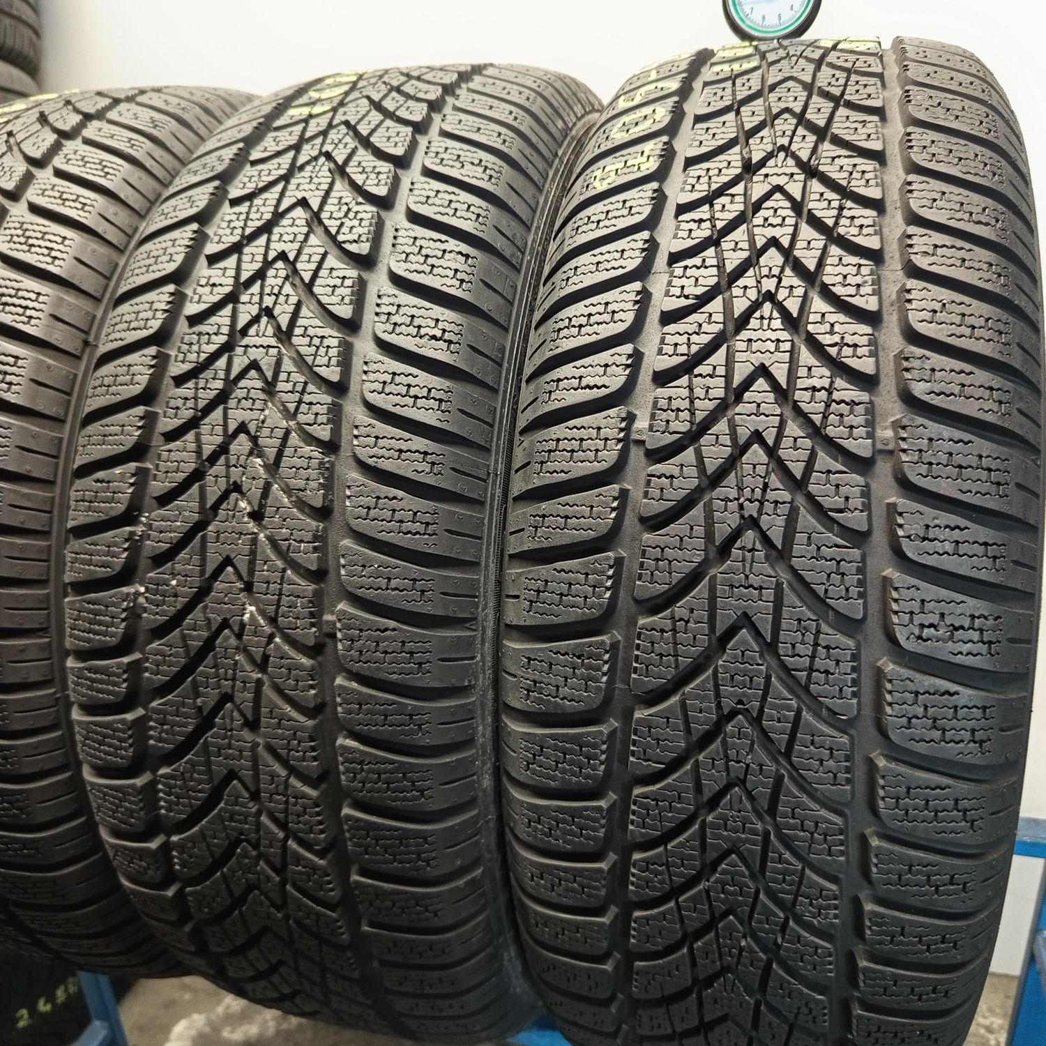 205/55R16 Dunlop SpWinterSport 4D