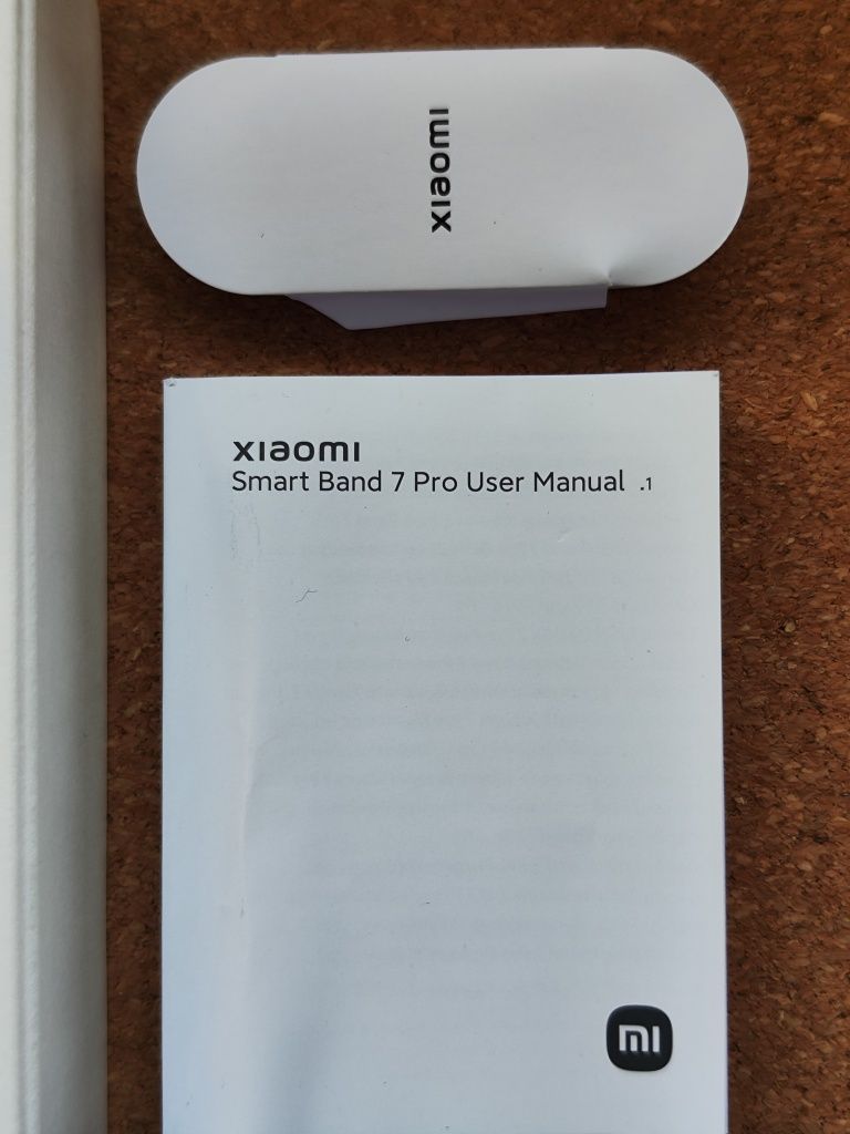 Xiaomi Smart Band 7 Pro c/ 9 braceletes coloridas