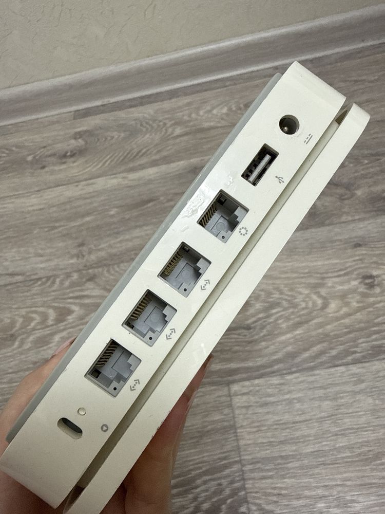 WiFi poутер Apple Airport Extreme Base Station