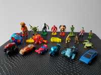 Auto Hot Wheels Mattel Figurki TM&DC Comics Robin Flash Dinozaury