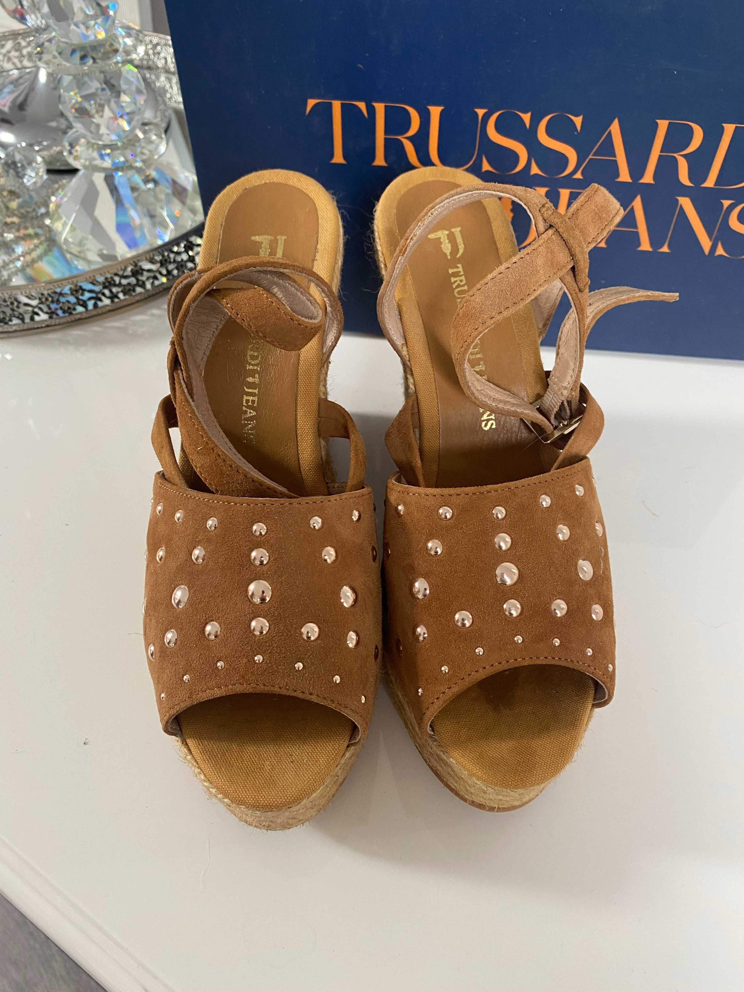 Buty Trussardi Jeans r. 40 na koturnie koszyk
