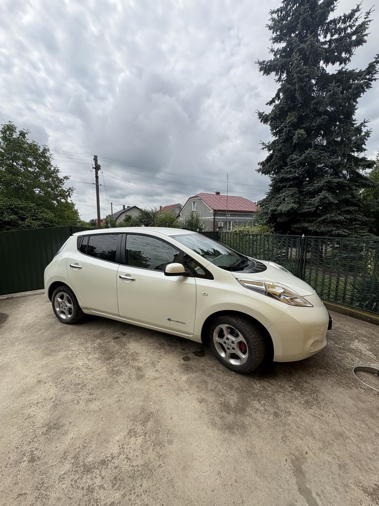 Nissan Leaf 2012
