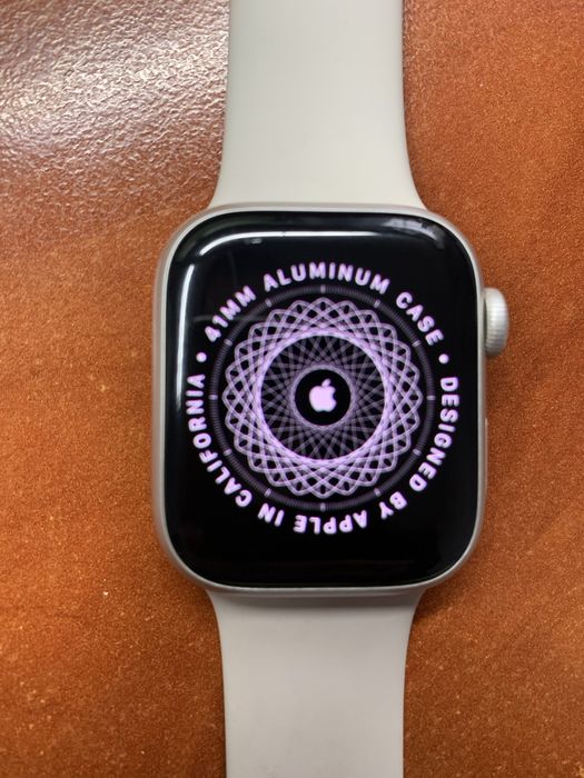 Продам Apple Watch 7 ser. 41 mm