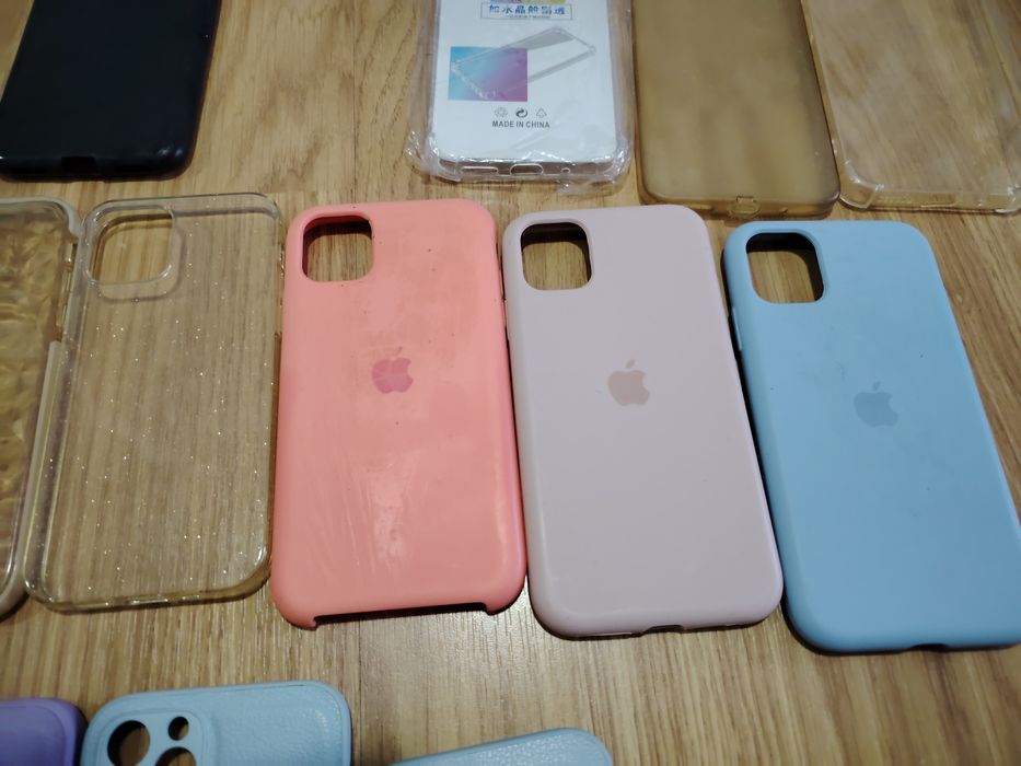 Various covers for different mobile phone models.64740756387075121