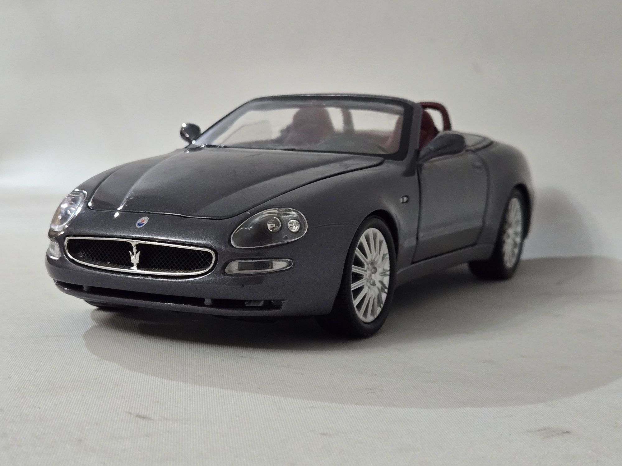 Miniatura Maserati Spider 1/18