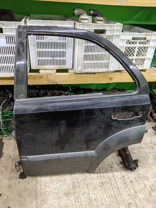 Двери голые на Kia Sorento 2002-2008 г.в, скидка 50%