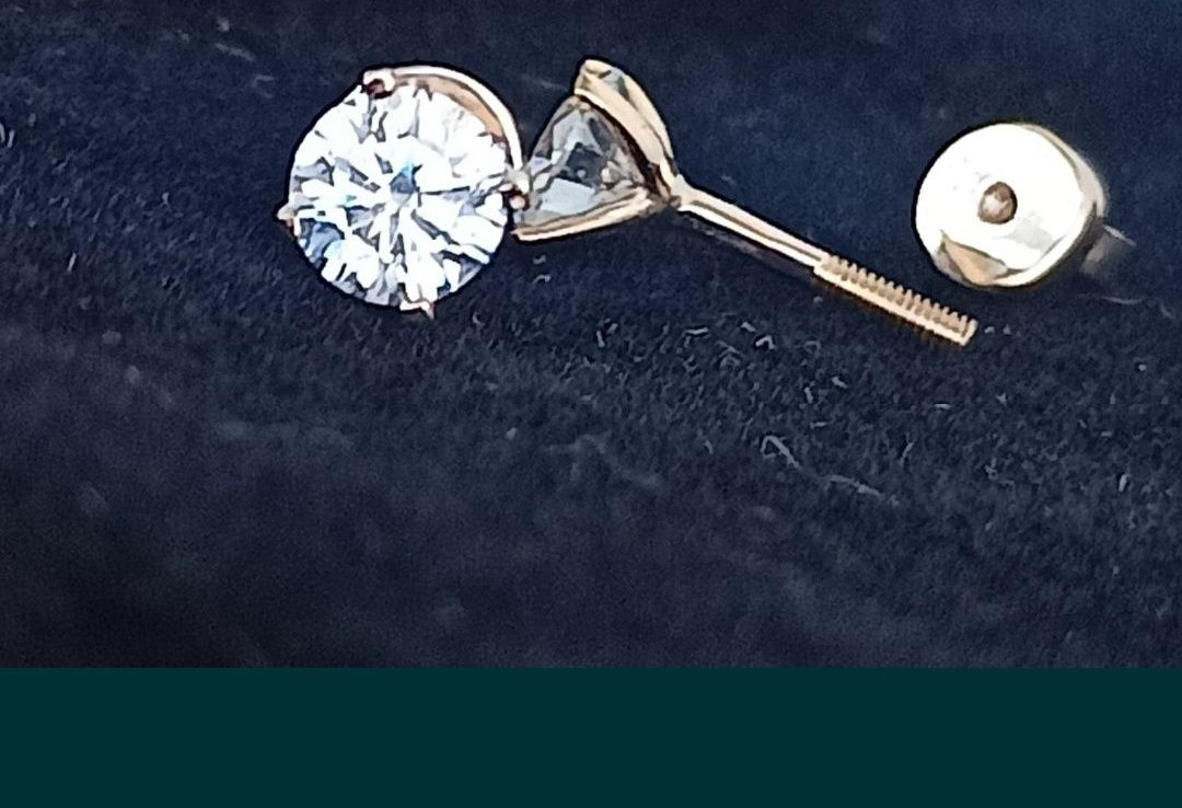 Трендовые пуссеты с бриллиантами 0.5 ct