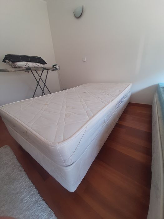 Cama de Solteiro com colchão Pikolin
