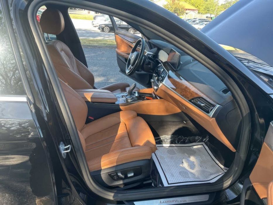 BMW 5 Series 530i xDrive      2020