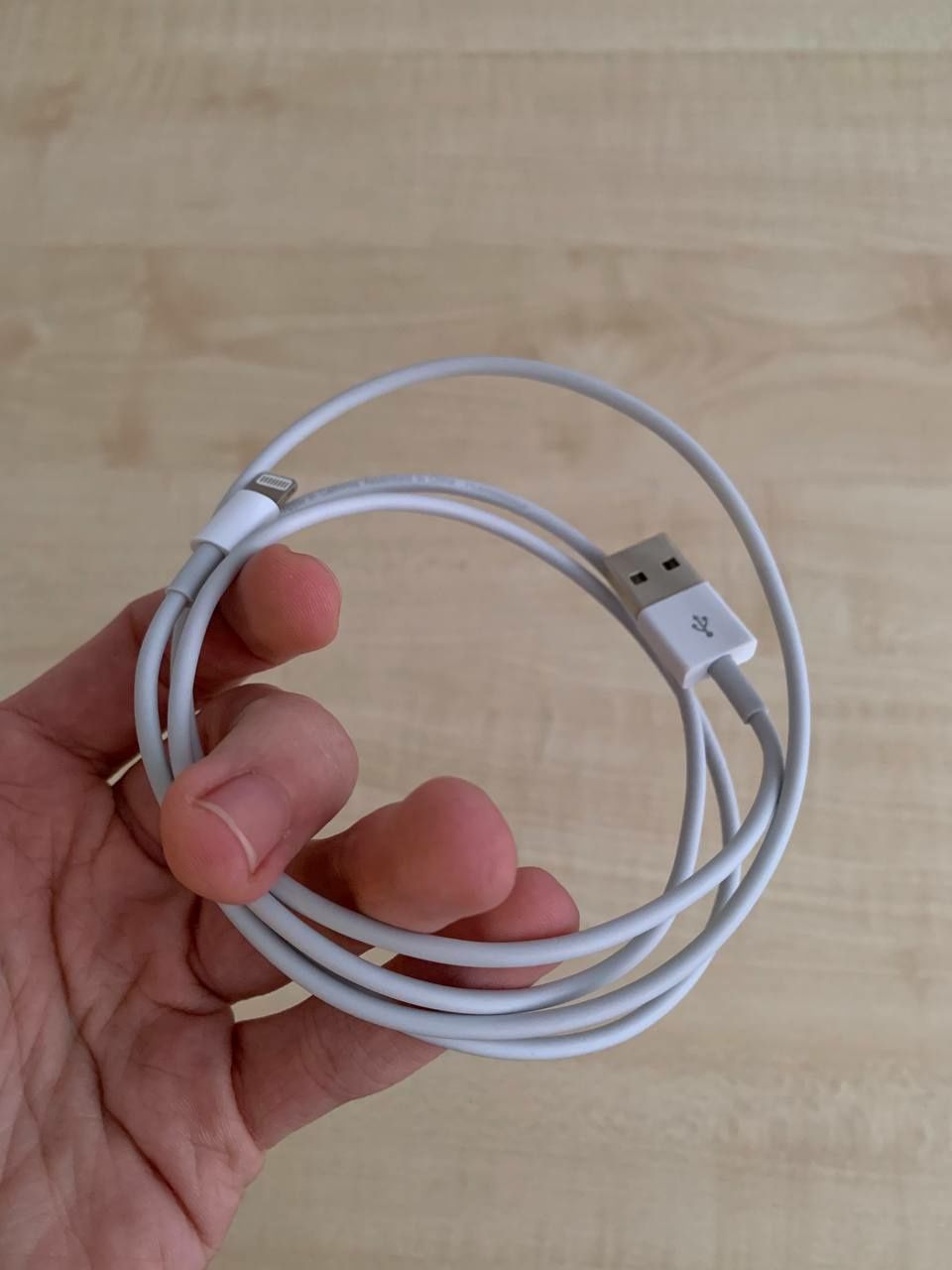 Комплект заядка для Apple iPhone 5W USB Power Adapter + кабель Lightni