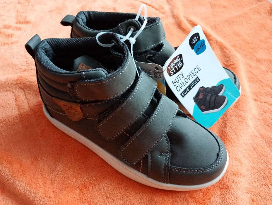 Nowe przejściowe buty chłopięce rozmiar 32