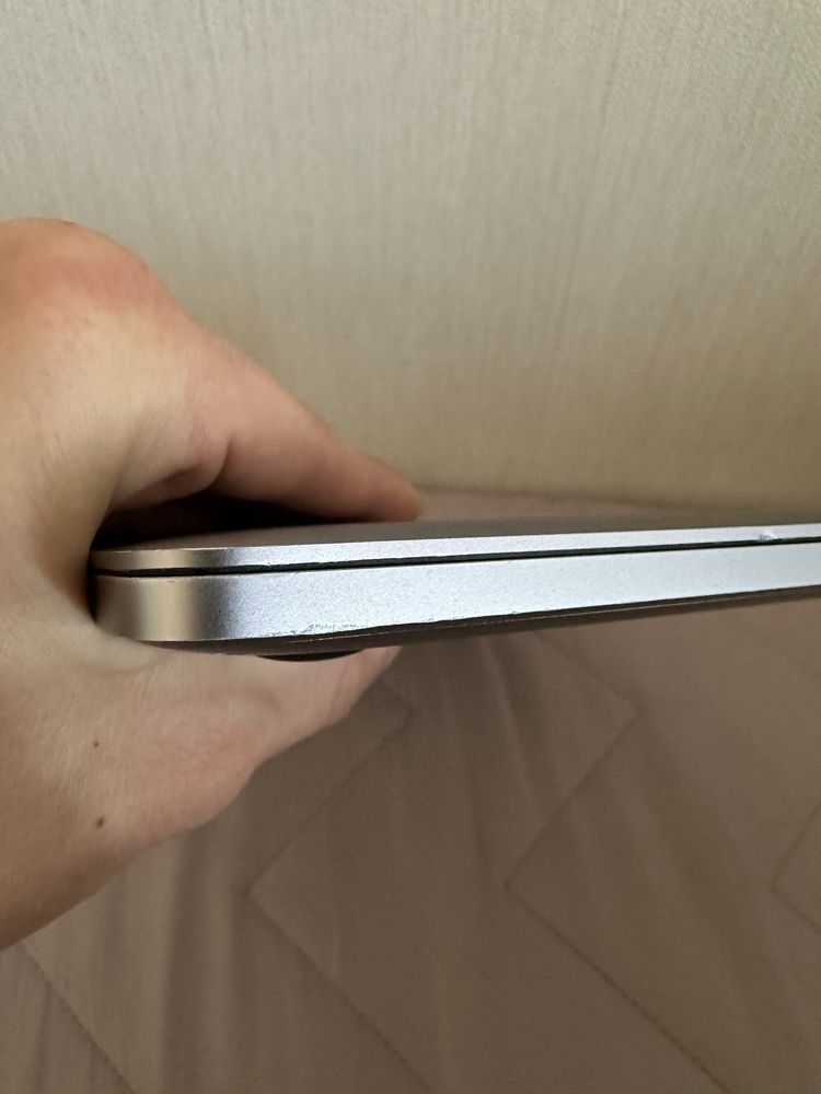 MacBook Pro 13" M1 2020 - 8/256