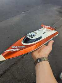 Продам Rc лодку Racing boat