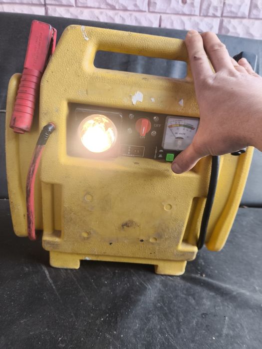 Джамп стартер з компресором