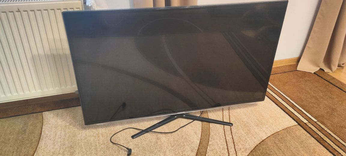 TV Samsung LED model UE50ES6100
