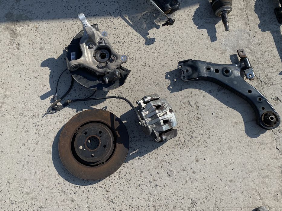 Toyota Rav 4 2019 - 2025 ричаг, стійка, підрамник, супорт, рейка