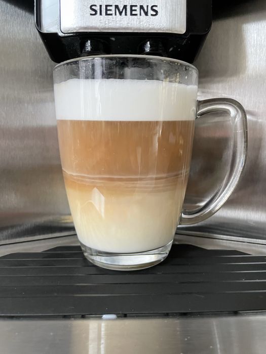 Ekspres cisnieniowy siemens eq 9 s700 ( jura bosch saeco krups )