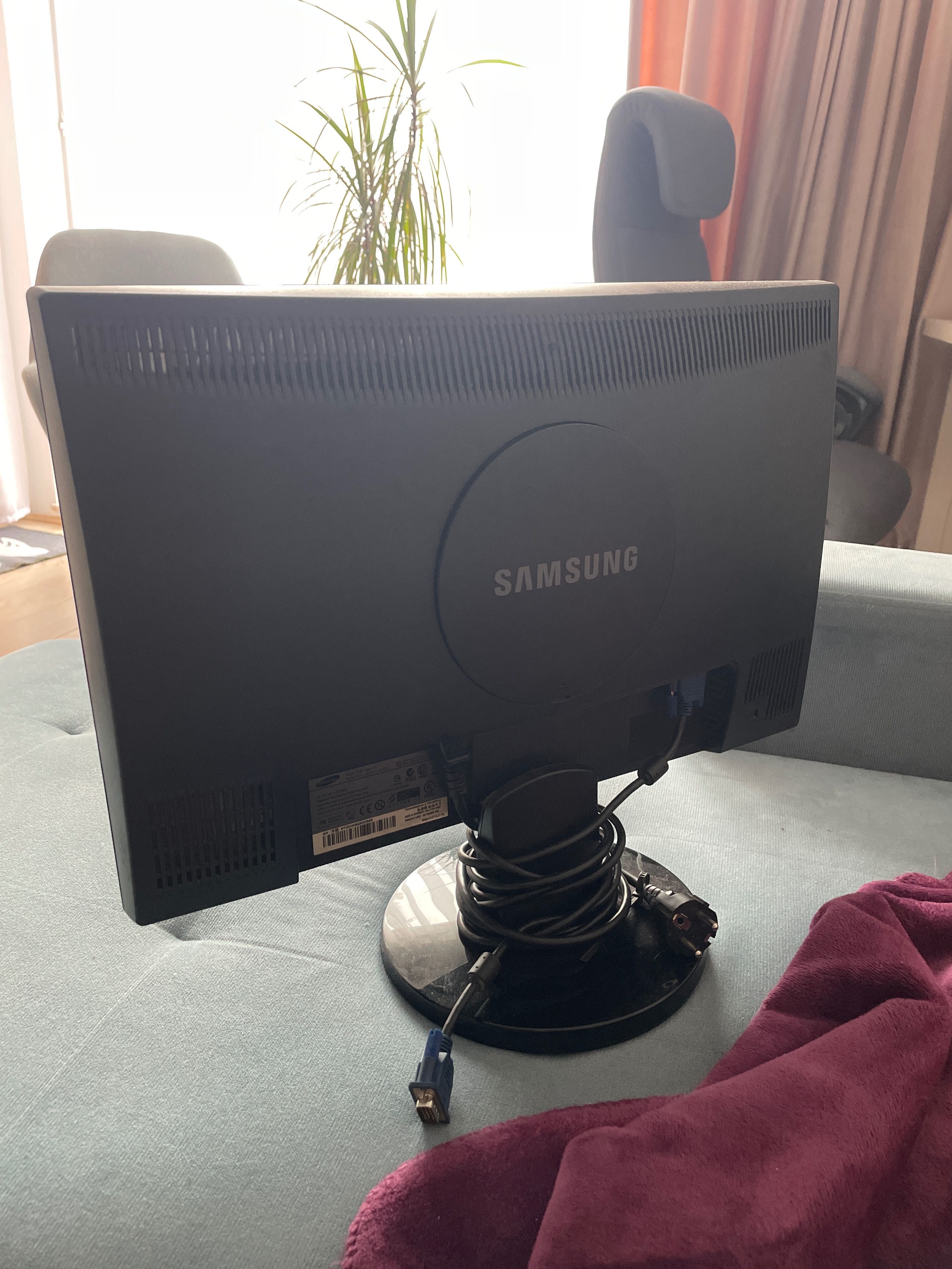 Monitor Samsung syncmaster 2243LNX