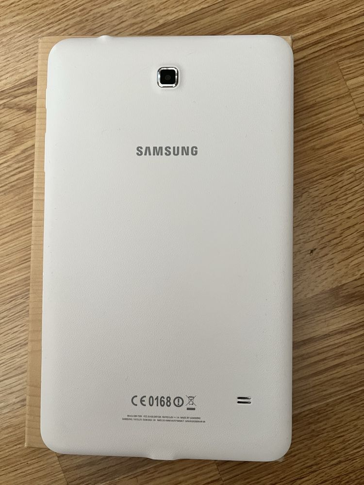 Tablet Samsung GALAXY Tab 4, 16 GB, 8.0”