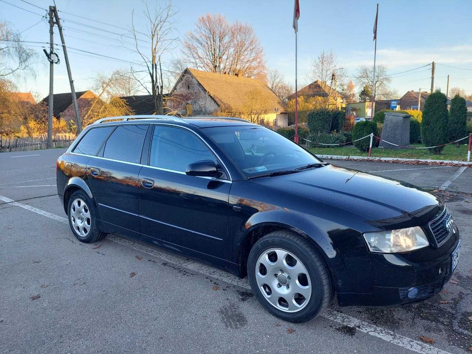 Audi A4  1,8  163 kM