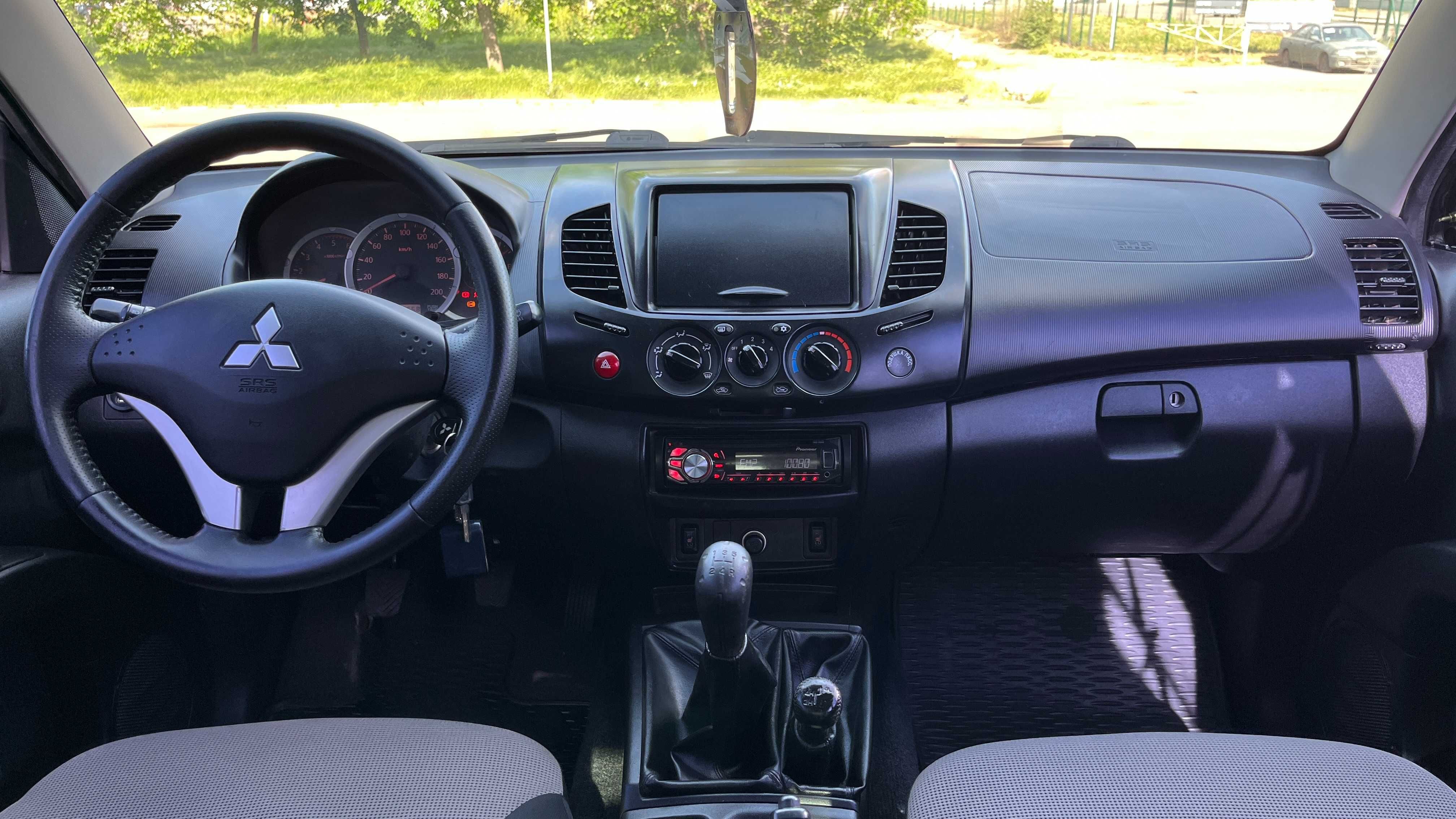 Продам  автомобіль Mitsubishi L200 TDI, 2014 г.в. Офіційний.