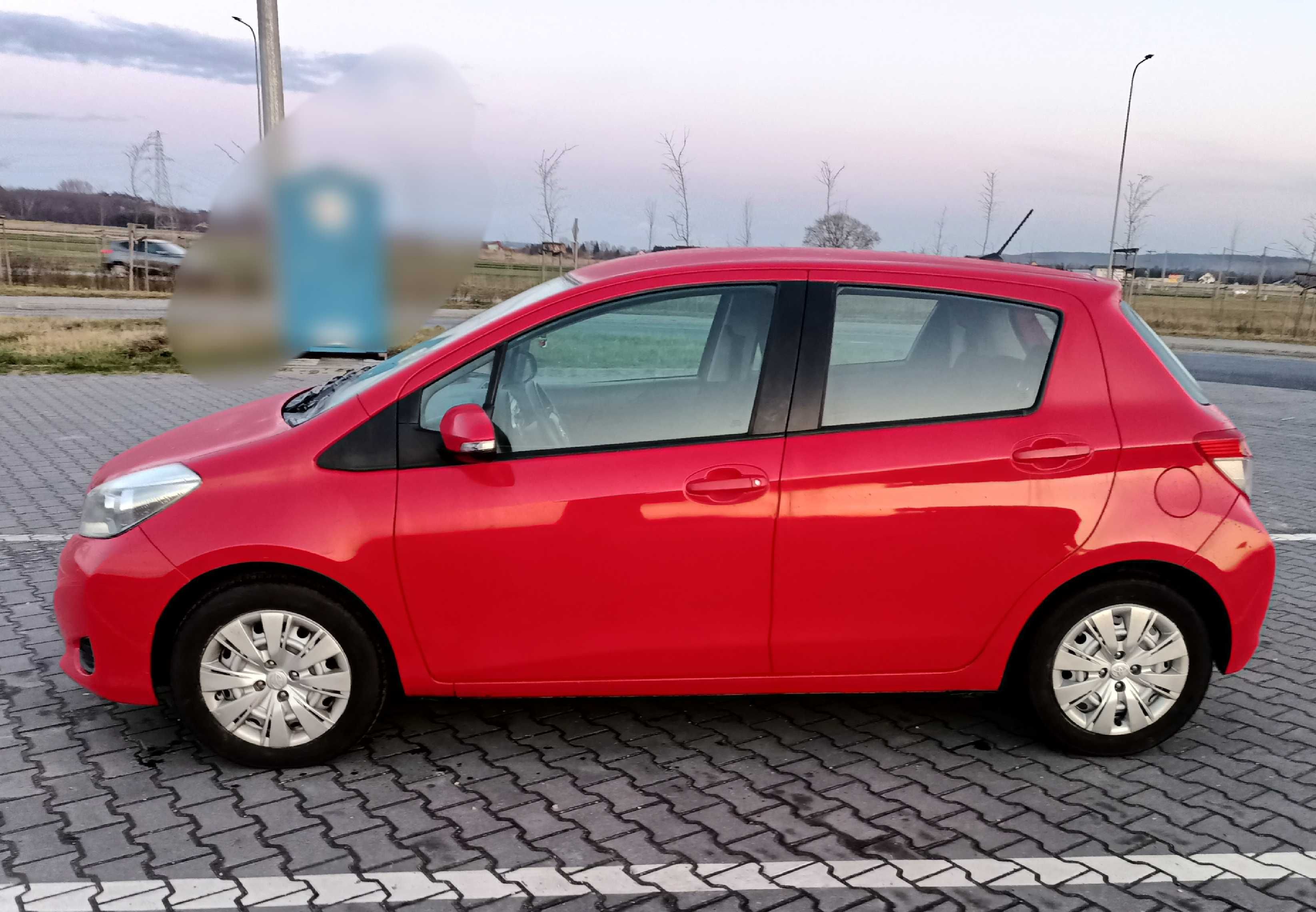 Toyota Yaris 1.3 Benzyna +GAZ, 2012 rok