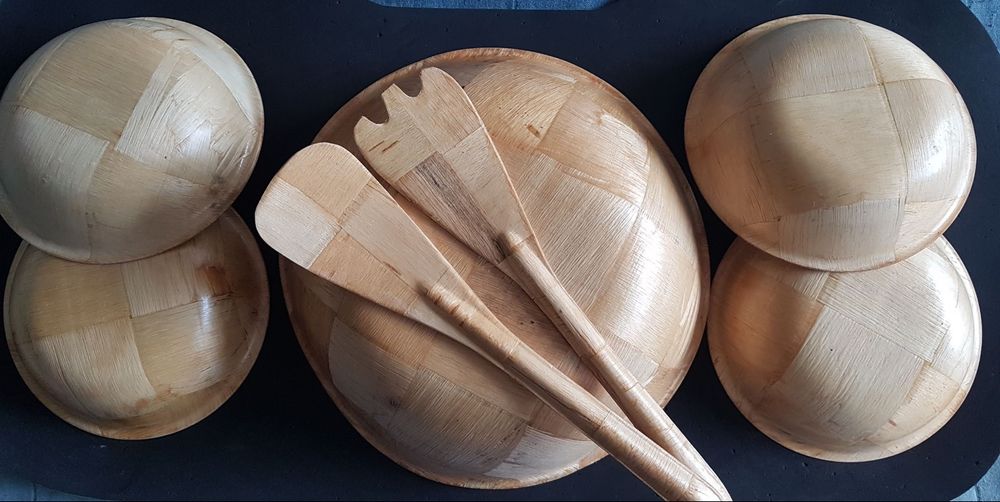 Saladeiras em madeiras com talher de servir inquebrável (Novas)