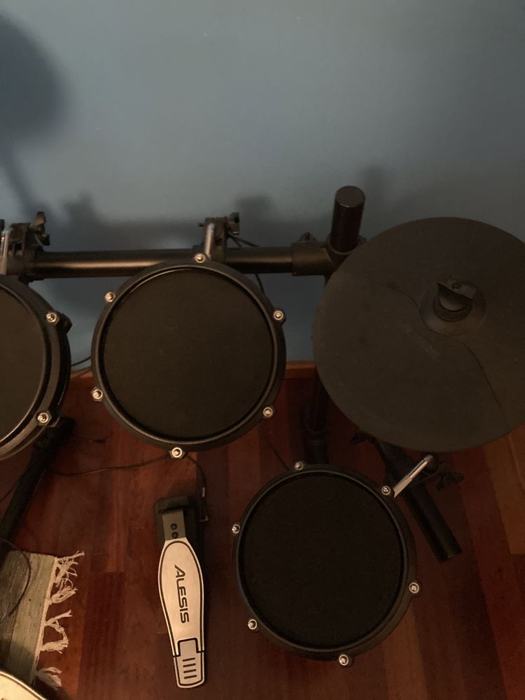 Bateria Elétrica - Alesis Turbo Mesh Kit