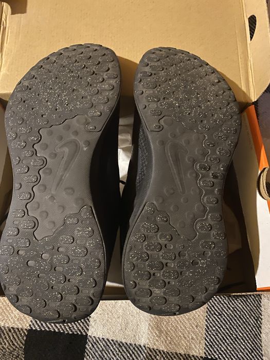 Чоловічі кросівки для бігу Nike Revolution 7 оригінал