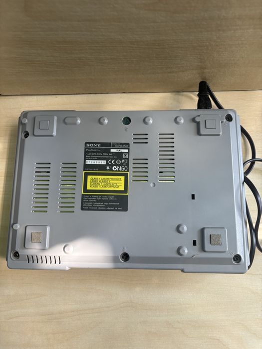 Игровая приставка Sony PlayStation первого поколения