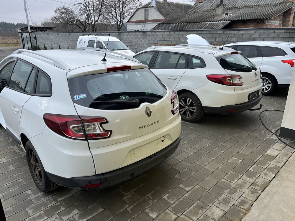 Разборка Renault Megane-3 Двери капот бампер фара двигатель