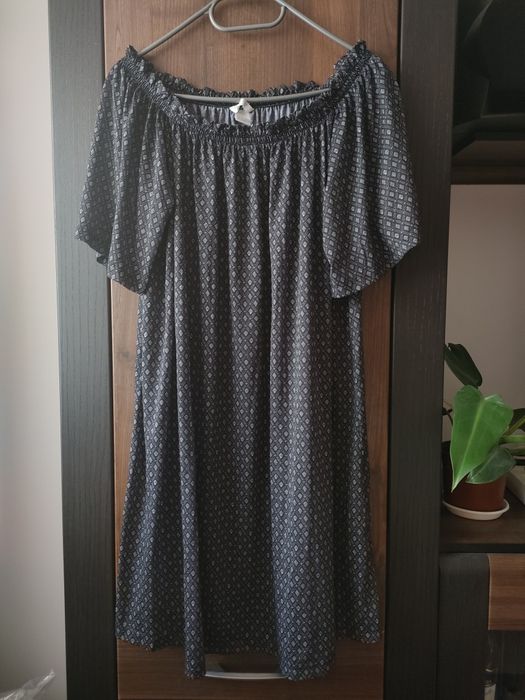 Lekka wzorzysta sukienka M opadająca na ramiona letnia sukienka H&M