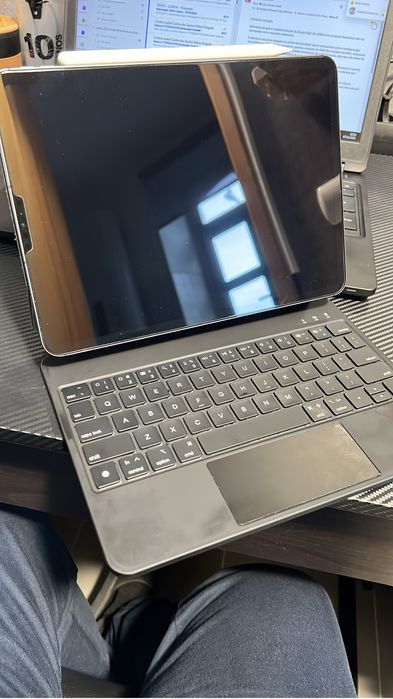 iPad Pro 11” 3ª Geração + Apple Pencil + Magic Keyboard
