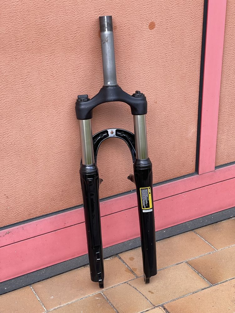 Widelec Amortyzowany 26” 1 1/8” RST GILA T5