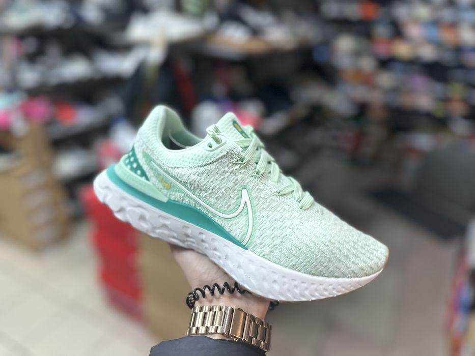 Кросівки Nike React Infiniti Run 3 flyknit