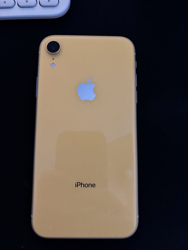 Iphone XR 128 GB + capas