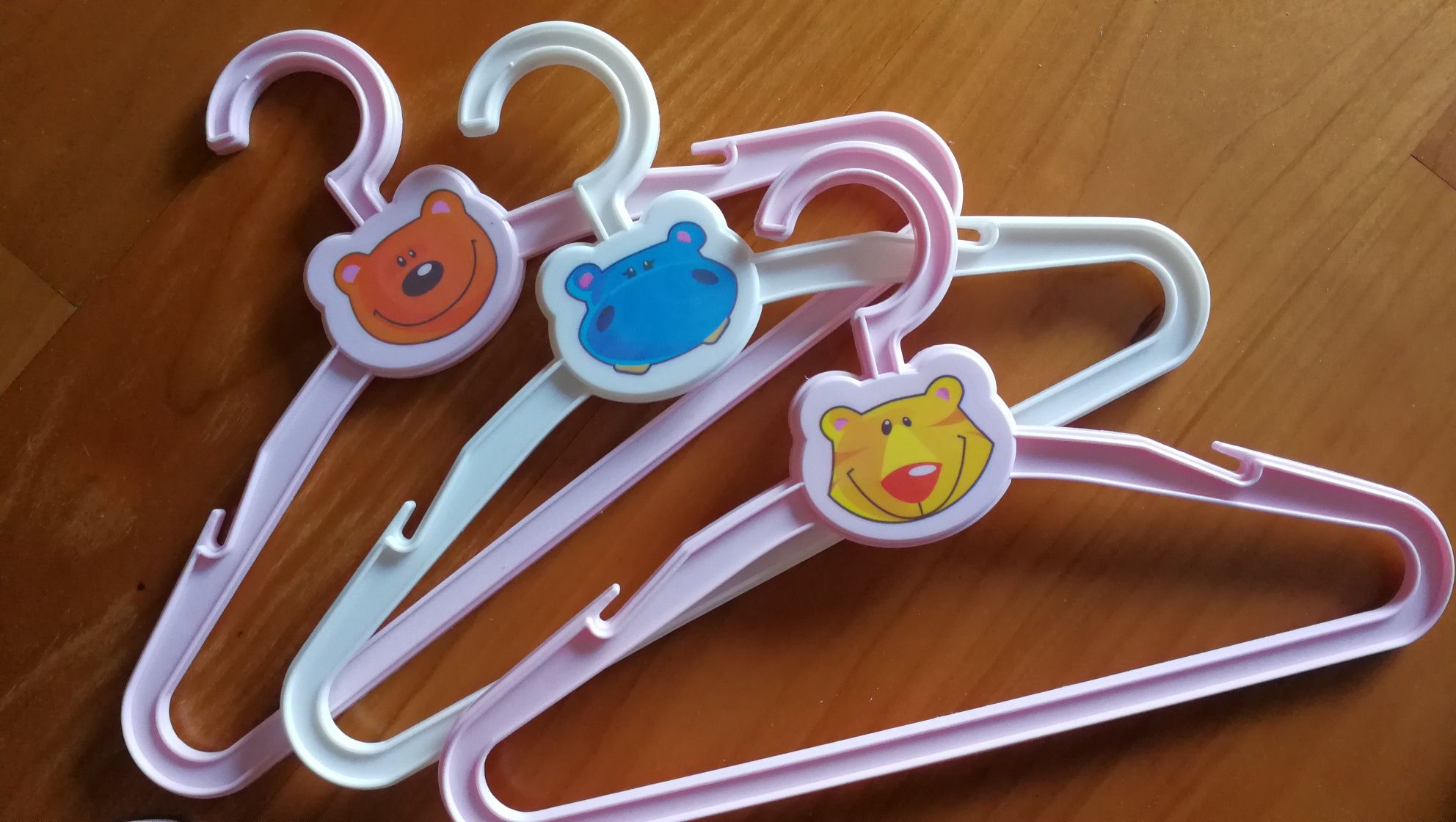 NOVOS| 6 Cabides Infantis Princesas Disney + Animais