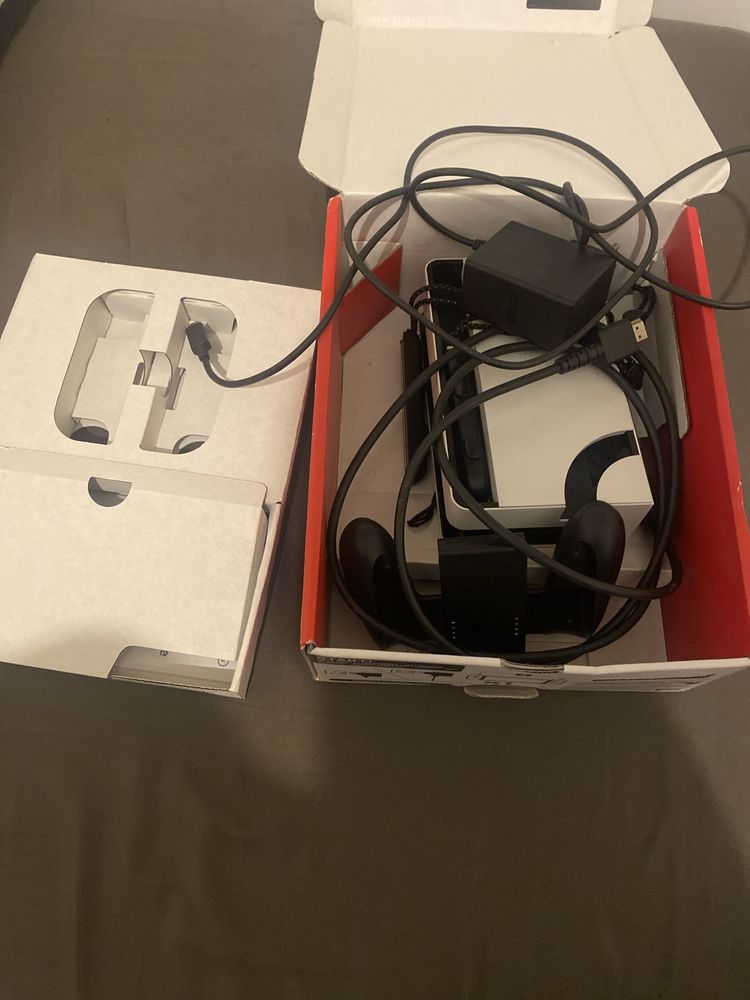 Nintendo switch OLED c/todos os acessorios e 128GB